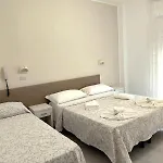 Hotel Angela 3*